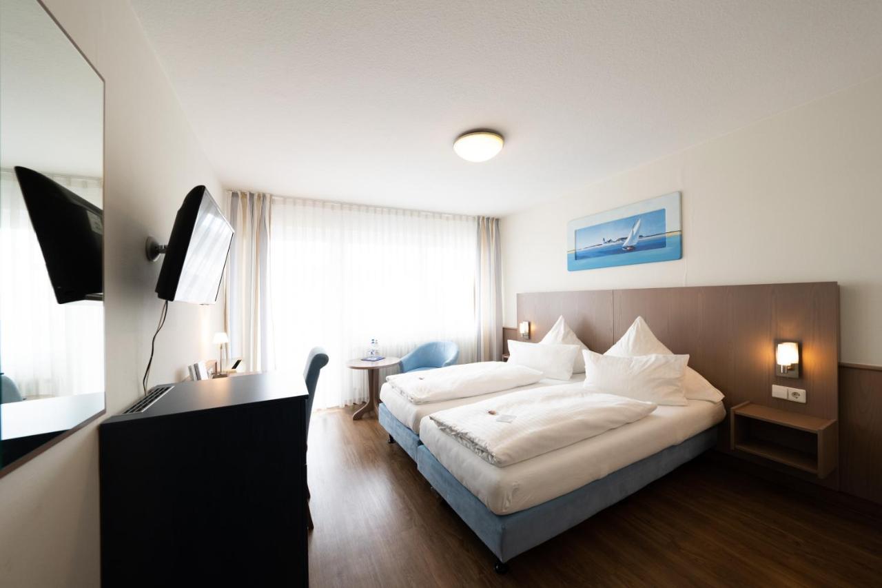 Ates Hotel Kehl Екстер'єр фото