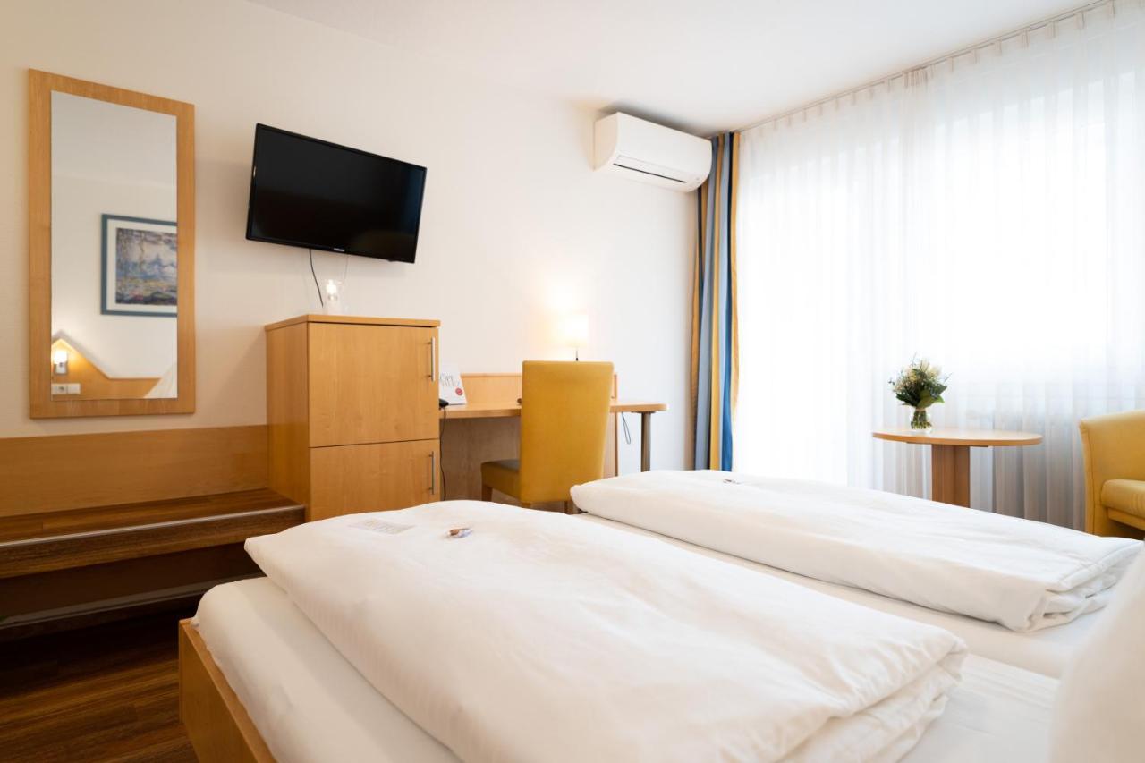 Ates Hotel Kehl Екстер'єр фото